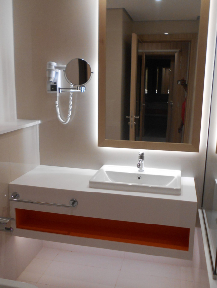 Al Khoory Atrium Hotel